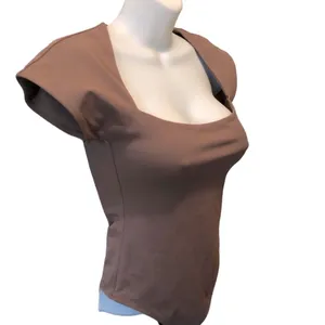 Babaton Contour Square Neck Bodysuit Sz. M Short Sleeve Mocha Aritzia Sexy thumbnail 3