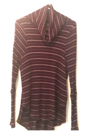 We The Free mock turtleneck long sleeve top dark plum size M thumbnail 1