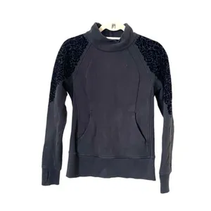 LULULEMON‎ Floral Flock Pullover Sweatshirt Sz 4 thumbnail 2