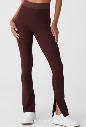 ALO Yoga Rib-Knit Split-Hem Track Pants in Deep Chocolate thumbnail 1