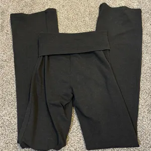 Skims Outdoor Basics Foldover Flare Pants thumbnail 4