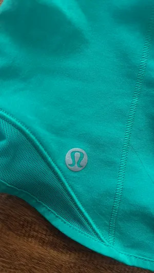 Lululemon Shorts thumbnail 4