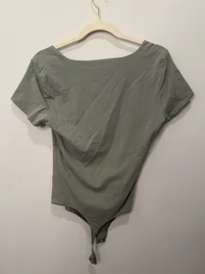 Abercrombie & Fitch Sage Green Square Neck Short Sleeve Bodysuit Size Large thumbnail 4