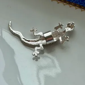 Source Unknown Silver Tone Rhinestone Gecko Slide Pendant Lizard Charm thumbnail 3