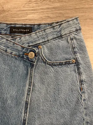 Aeropostale Womens Blue Denim Mini Wrap Skirt Pockets Frayed Hem Size 6 thumbnail 2
