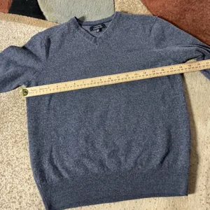 Tahari Italian Merino Wool Sweater Womens M Gray Old Money Preppy Academic thumbnail 3