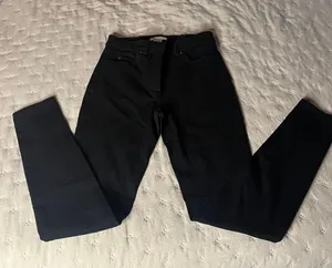 H&M Black Skinny Jeans thumbnail 1