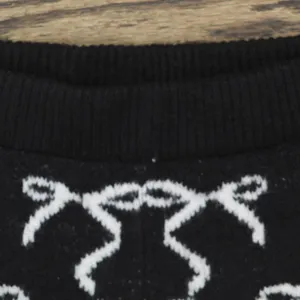 NWT Wild Fable Womens Mid-Rise Holiday Sweater Hot Shorts 91700293 Black XS thumbnail 7