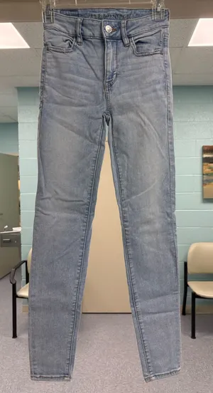 American Eagle Jeans thumbnail 1