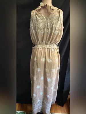 AZ Sleeveless Taupe & White Floral Print Maxi Dress Tie Waist LG NWT thumbnail 2