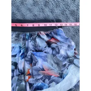 Lululemon Fast Free Short 3" Sz 4 Reflective Classic Fit Floral Multi Print Grey thumbnail 11