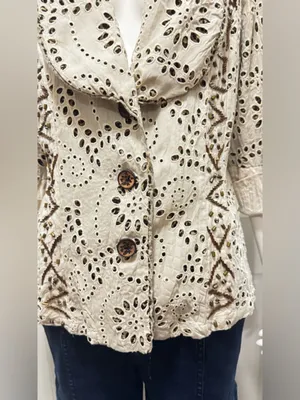 Alberto Makali Eyelet Cotton Embroidered Button-Front Jacket in Cream C-28 thumbnail 9