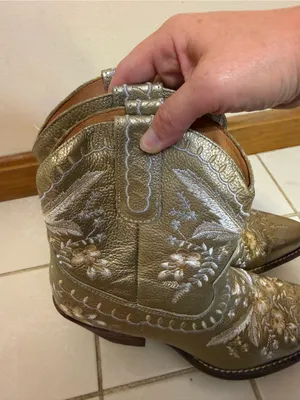 dingo | Primrose Metallic Gold Western ankle boots size 8 thumbnail 10