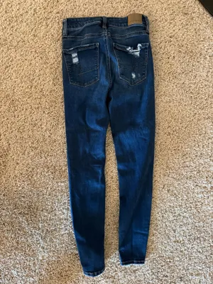 American Eagle Jeans thumbnail 2