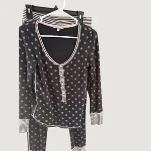Victorias Secret Womens Black Waffle Knit Snowflake Pajama Set Small Thermal thumbnail 2