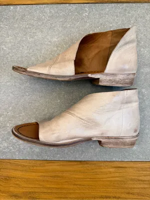 Free People Mont Blanc Asymmetrical Sandal Taupe Leather Flat Size 36 EU (6 US) thumbnail 2