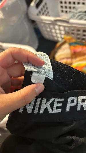 Nike Pro Cropped Black Leggings thumbnail 6