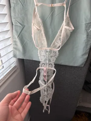 Victoria's Secret White Lace Strappy Lingerie Bodysuit – Large thumbnail 6