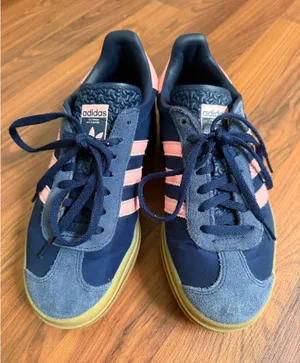 Adidas Gazelle Sneakers Pink and Navy thumbnail 1