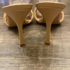Vince Camuto Sandals Womens Size 9 Tan Leather Square Toe‎ Slip On Woven Heels thumbnail 5