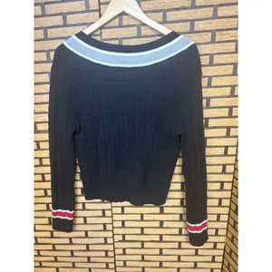 Olivaceous Black With Gray Stripe Cable Knit V‎ Neck Sweater Size Small thumbnail 2