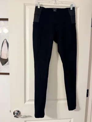 & Other Stories Shinestar Black High-Waist Skinny Ponte Pants thumbnail 4