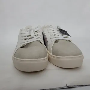 American Eagle Outfitters Sneakers Womens 8 Red White Blue‎ Plaid Shoes Fashion thumbnail 3