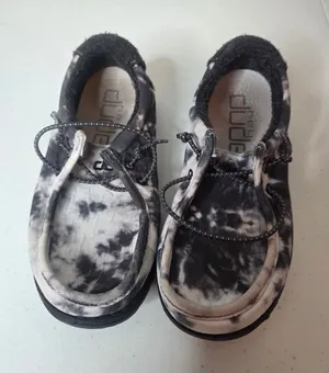 Hey Dude Wally Youth Tie Dye Thunderstruck Black White Slip On Unisex Size 1 thumbnail 1