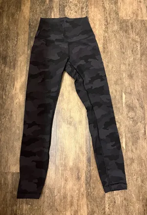 Lululemon Leggings thumbnail 1