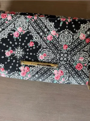 NWOT Betsey Johnson Floral Paisley Bow Crossbody Wallet Bag Black Gold Chain thumbnail 7