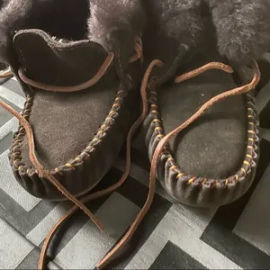 EMU Brown loafer style booties, Women's Moccasin Slippers Micro Suede Warm Faux thumbnail 7