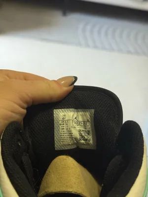 Air Jordan 1 Mid thumbnail 14