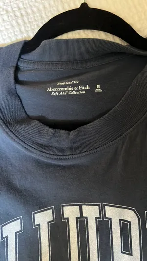 Abercrombie and fitch boyfriend tee thumbnail 2