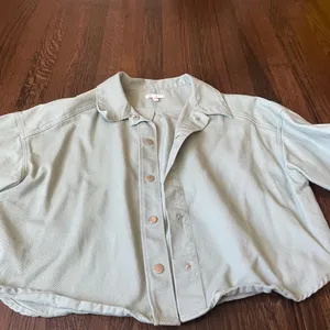 GB light mint green button down slightly cropped jacket thumbnail 2