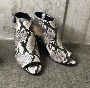 Alfani Womens Shoes Size 6 M Step Flex Black White Snake Print Open Toe Heels thumbnail 1