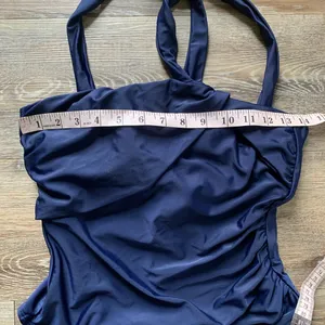 Cupshe Onyx One-Shoulder Tummy Control One Piece Swimsuit S thumbnail 4