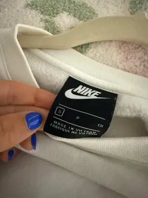 White Nike sweatshirt thumbnail 2