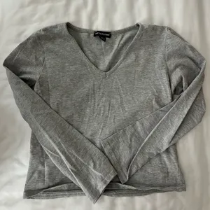 Pretty Little Thing Cropped Long Sleeve thumbnail 1