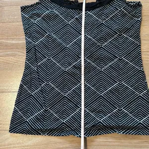 Ann Taylor Loft Black and White Tank Top‎ Size Medium thumbnail 3