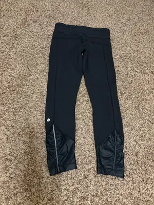 Lululemon Embellished Cuff Leggings Estimated Size 6 Solid Black Neutral Pull On thumbnail 2