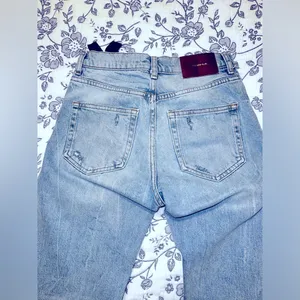 Zara Straight New Ultra Slim Jean US 2 thumbnail 2