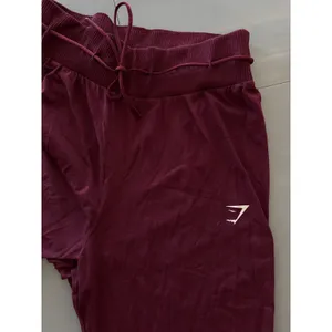 Gymshark Vital Seamless 2.0 Joggers Baked Maroon Womens Medium thumbnail 3