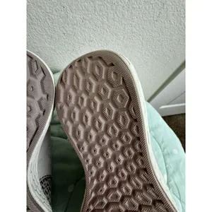New Balance Fresh Foam Cruz v2 sneaker Women’s size 6 thumbnail 14