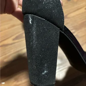 G by Guess Glittery Black Heels thumbnail 4