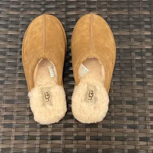 UGG Scuff suede slippers women’s size 6 thumbnail 3