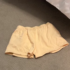 Roots Women's Cream Athletic Shorts thumbnail 3