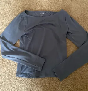 Hollister Long Sleeve Top thumbnail 1
