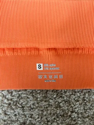 Amazon Workout Bra thumbnail 3