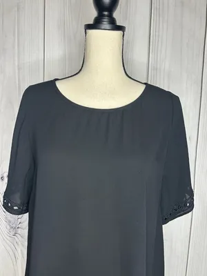 Ann Taylor Loft Black Scoop Neck Shirt Top Size Medium Embroidered Short Sleeve thumbnail 2