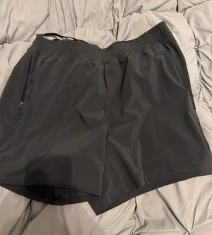 Lululemon Pace Breaker Shorts 5" Forest Green thumbnail 1